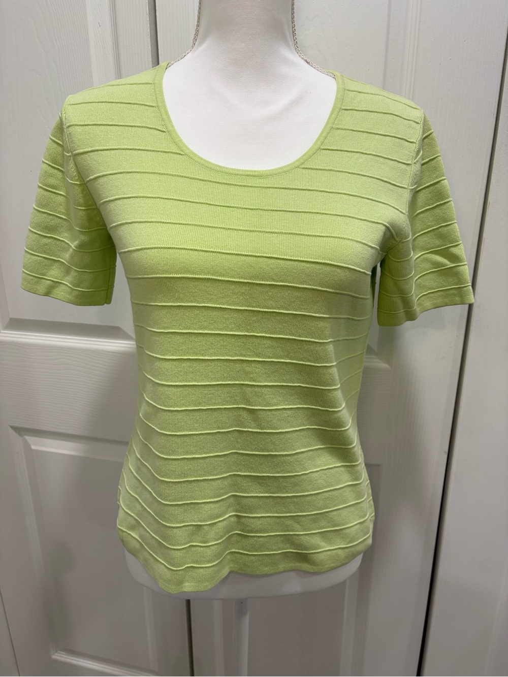 croft & barrow Light Lime Short Sleeve Scoop Neck Top